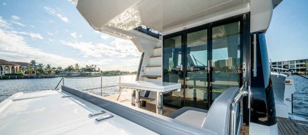 400flyboat_image-9-desktop_1200x680